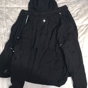 Lululemon Men’s Large Black Windbreaker/ Rain Jacket